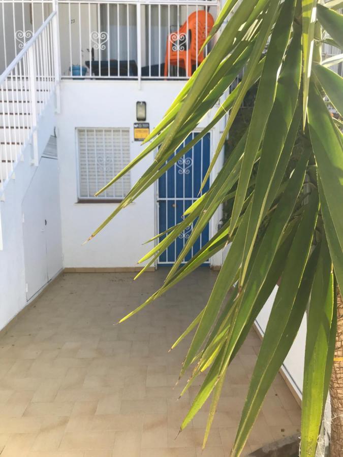 Bonito apartamento ideal para 2 personas. Empuriabrava Bagian luar foto